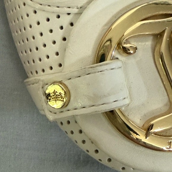 Juicy Couture Beige Flats with Gold Detailing - Picture 3 of 10